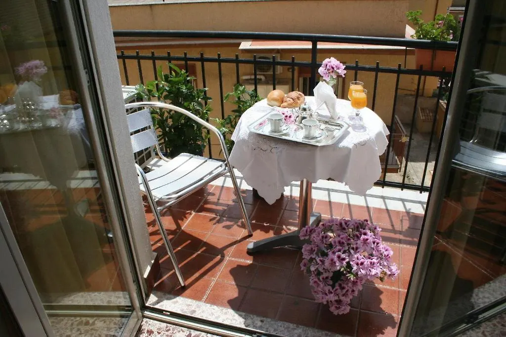 Hotel Amici Αγκριτζέντο